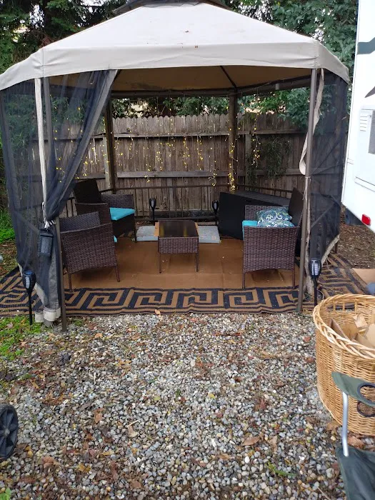 Almond Grove Mobile Home & RV Park Picture 2