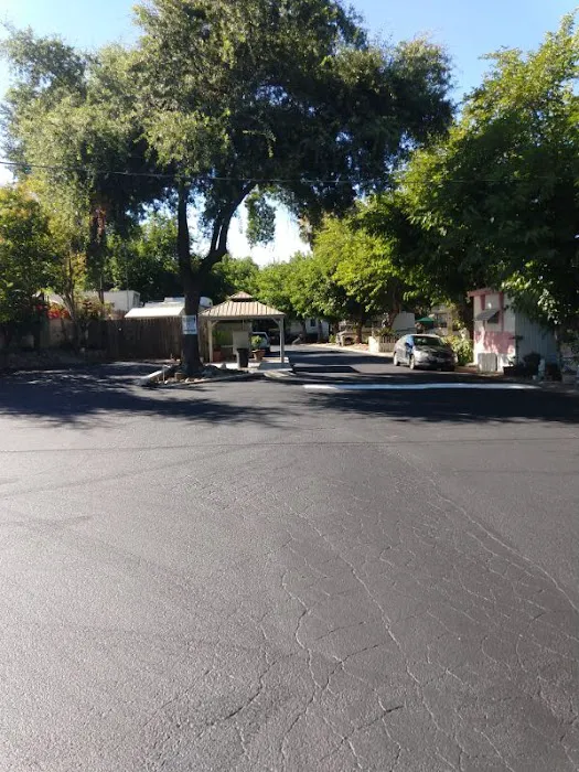 Auburn Villa Mobile Home Park Picture 1