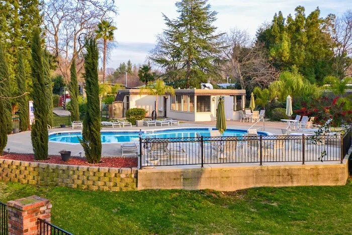 Heritage Oak Glen Mobile Home Park Picture 5