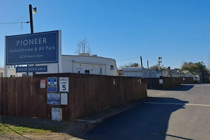 Pioneer RV Park and MHP Picture 9