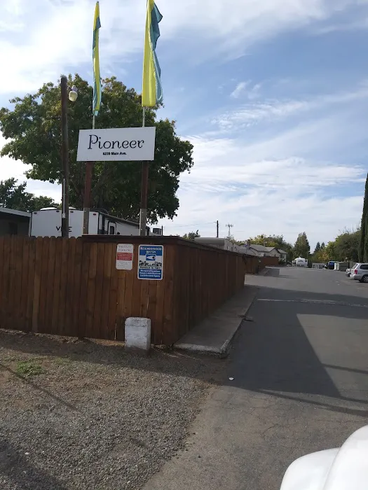 Pioneer RV Park and MHP Picture 6