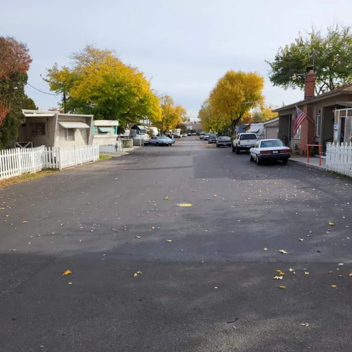 Sunshine Mobile Village Picture 6