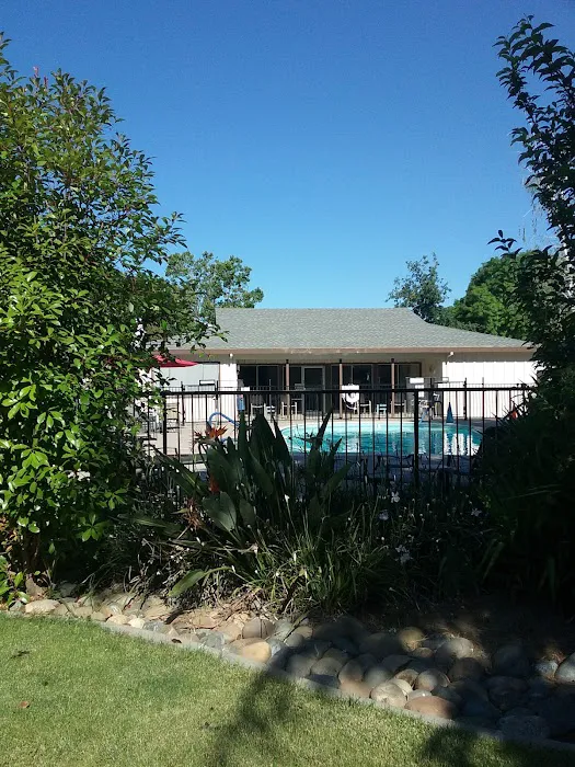 Country Villa Mobile Estates Picture 4