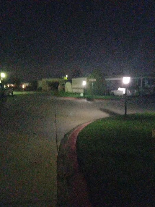 Dover Mobile Home Park Picture 6