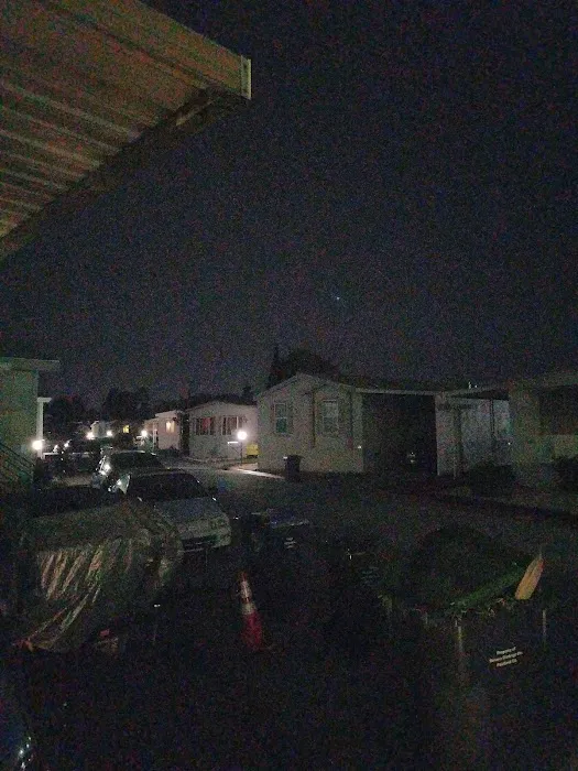 Dover Mobile Home Park Picture 10