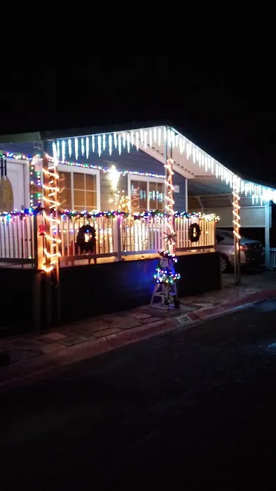 Country Club Estates Picture 1