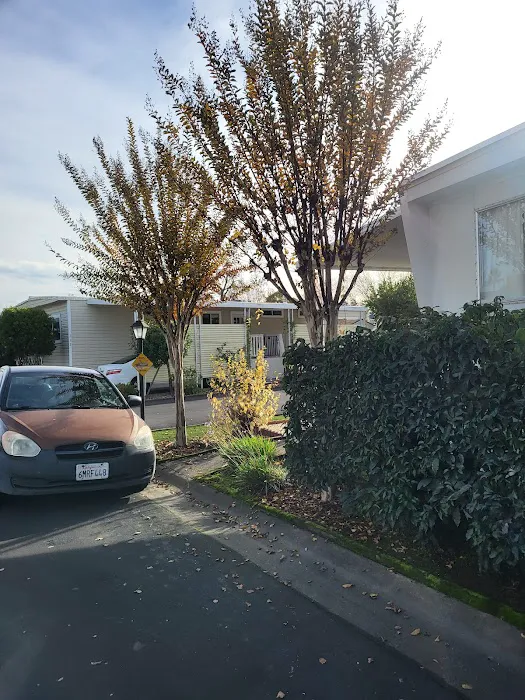 Colonial Park Inc Picture 5