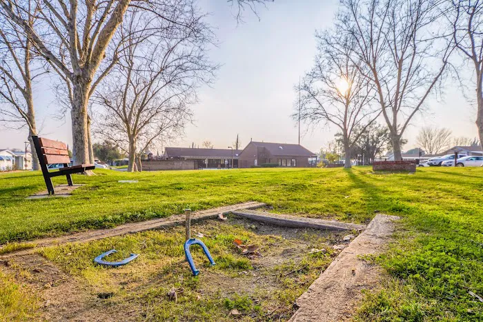 Meadowbrook Mobile Home Park Picture 9