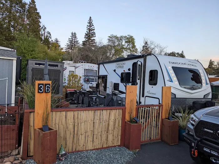 Folsom Village MHP, LLC Picture 5