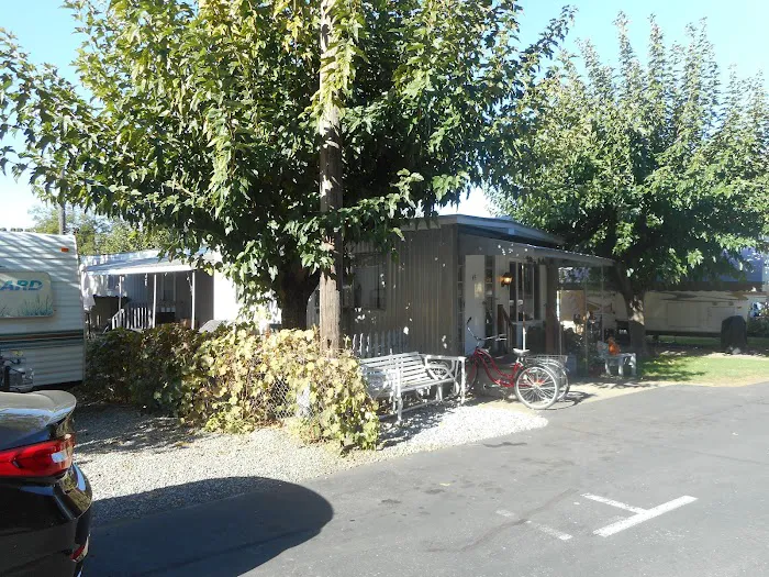 Folsom Village MHP, LLC Picture 9