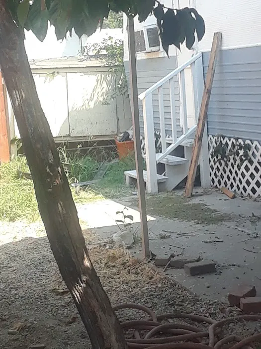 Auburn Vista Mobile Home Park Picture 4