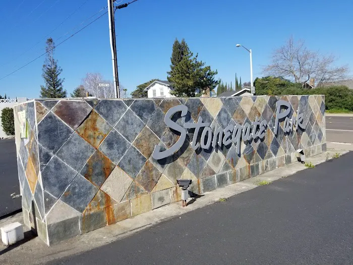 Stonegate Mobile Home Estates Picture 7