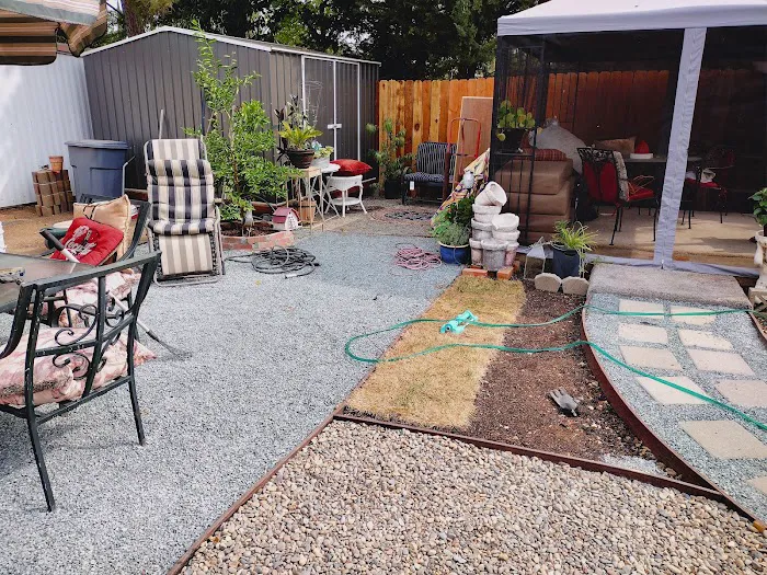 Lakeside Village Mobile Home Park Picture 4