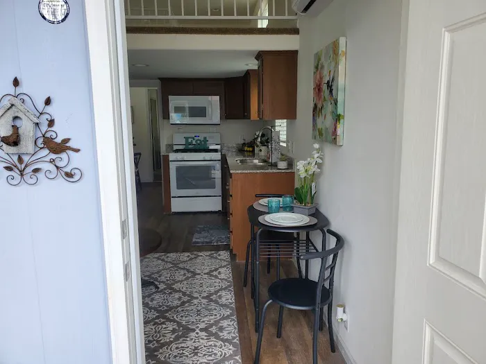 Granite Bay Mobile Home Park Picture 7