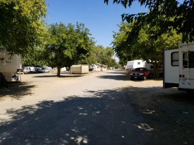 Campers Inn RV Park Picture 1