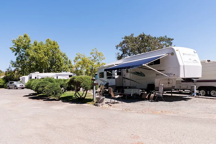 Windsor RV Park Picture 8
