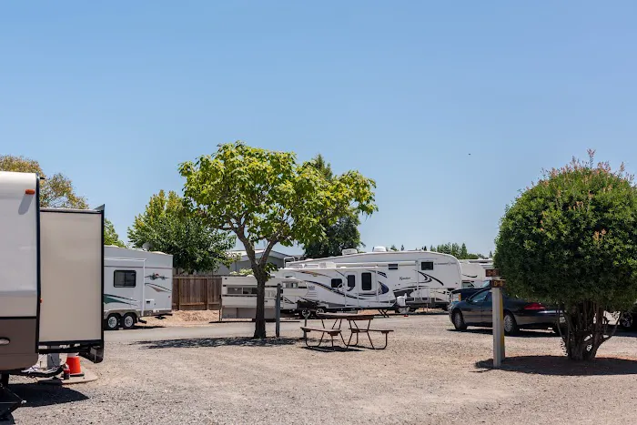 Windsor RV Park Picture 7