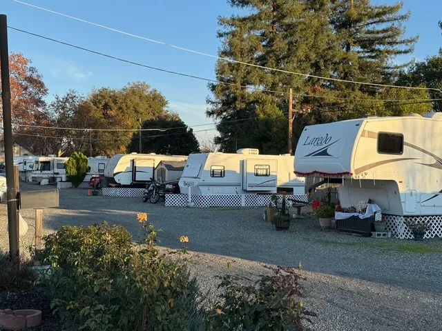 Roseville RV Park Picture 3