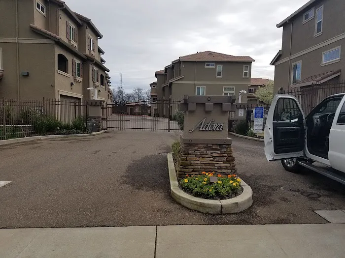 Diamond K Estates Picture 4