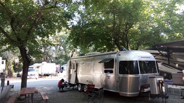 Loomis RV Park Picture 3
