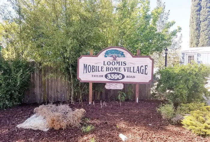 Loomis Mobile Home Village Picture 1