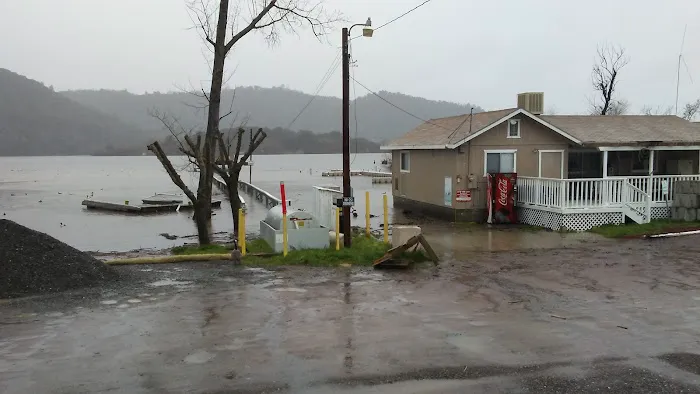 Clearlake Resort Picture 10