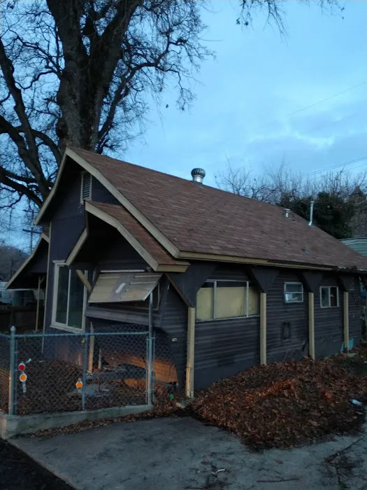 York's Clearlake Mobile Home & RV Park Picture 3