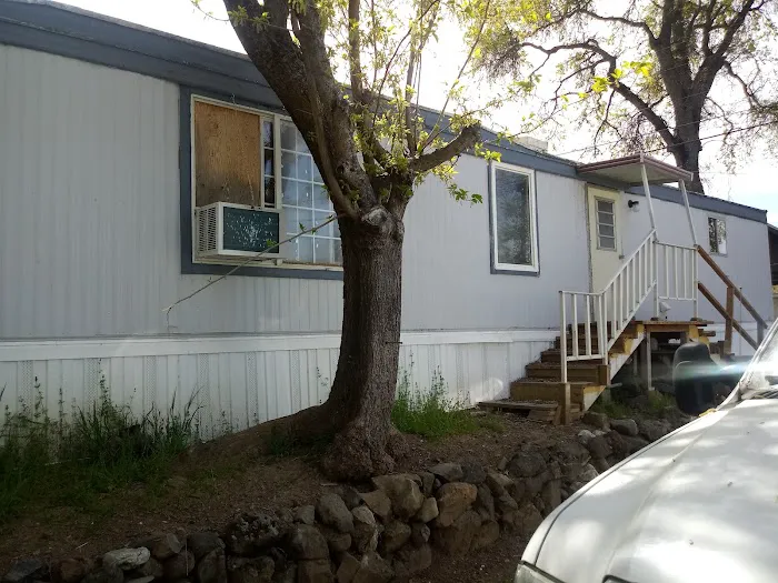 Lakeland Mobile Home Park Picture 2