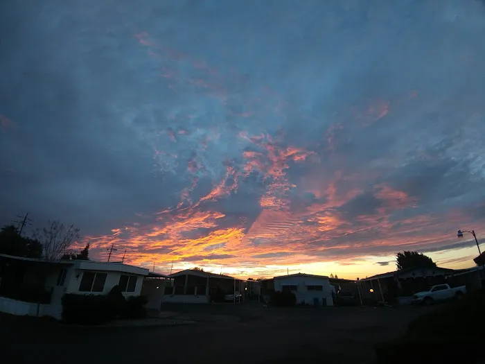 Village Green Mobile Home Park Picture 4