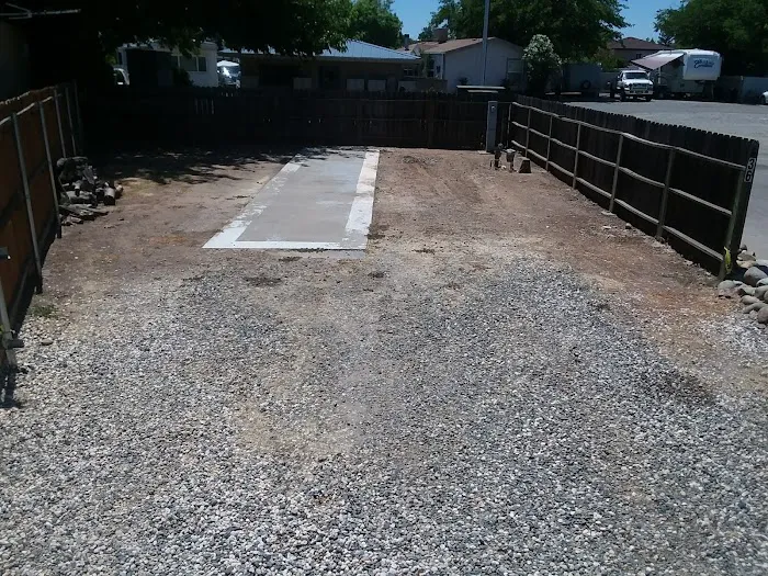 Sunset Villa Mobile Home Park Picture 8