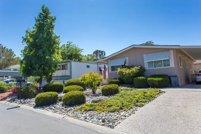 Edgewood Mobile Home Village Picture 2