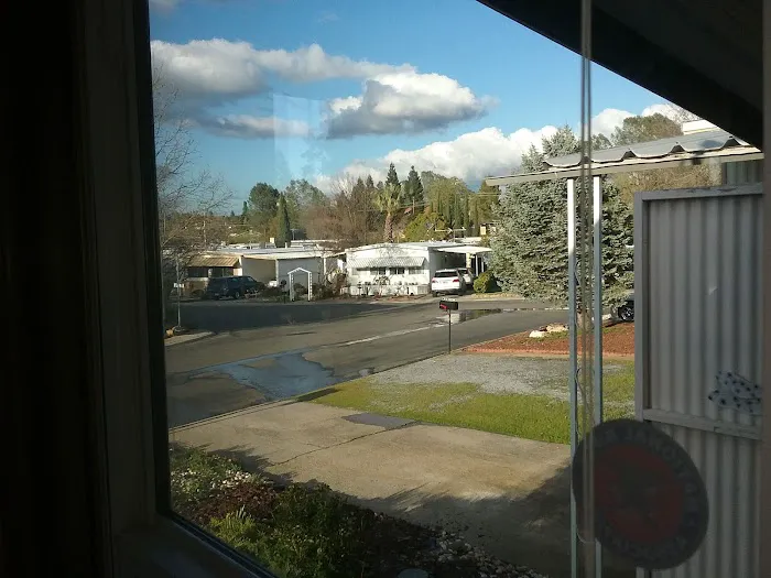 Edgewood Mobile Home Village Picture 10