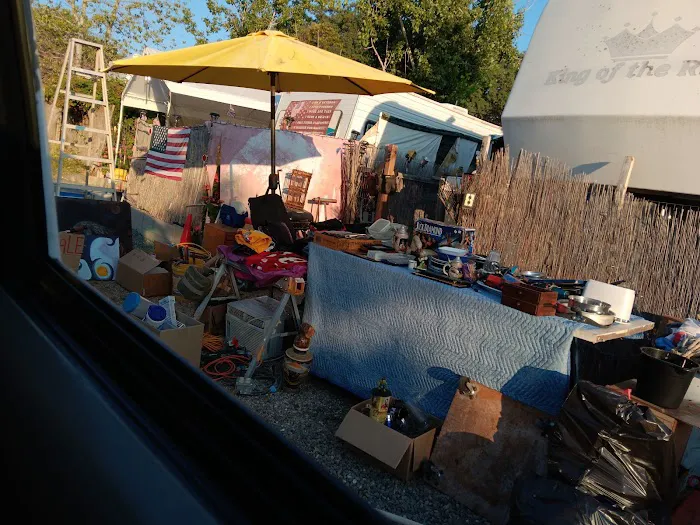 Flanigan Mobile Home Park Picture 8