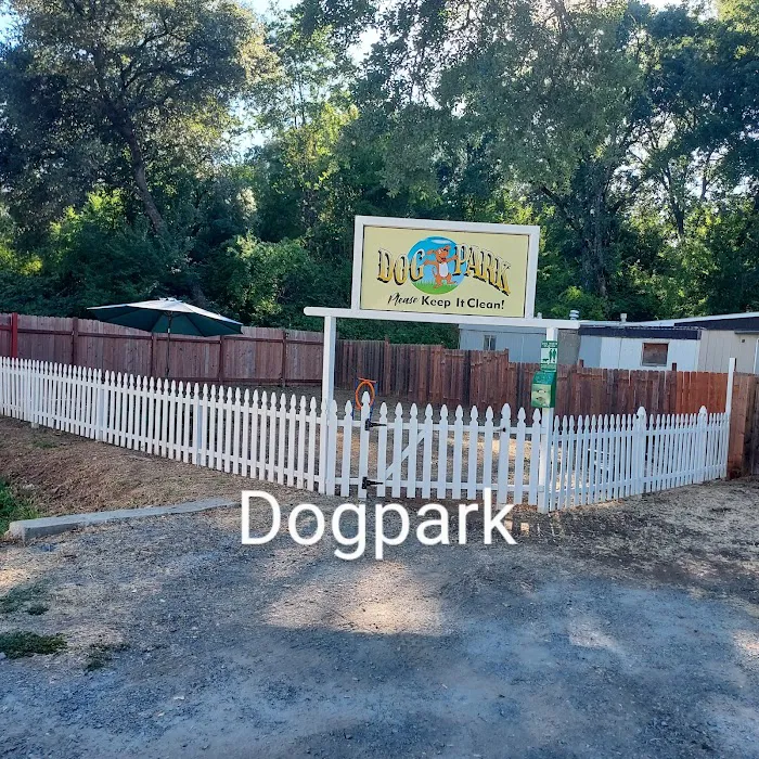 Auburn Ridge Wood Picture 4