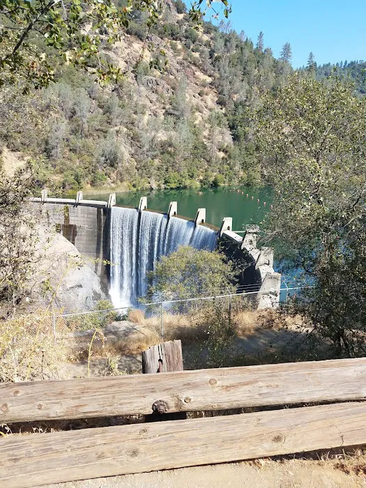 Glenoaks Mobile Home Park Picture 1