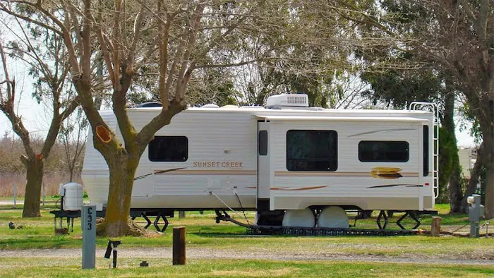 Willows Mobile Home & RV Park Picture 7