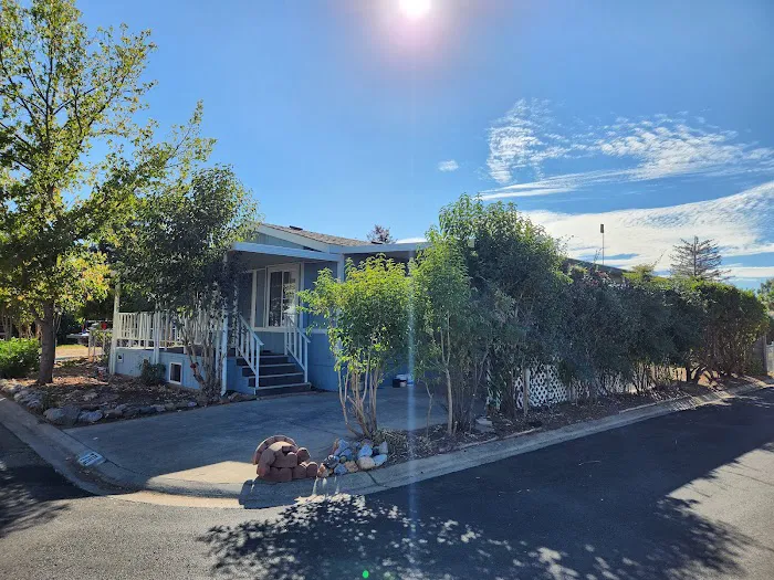 Castlewood Mobile Home Park Picture 2