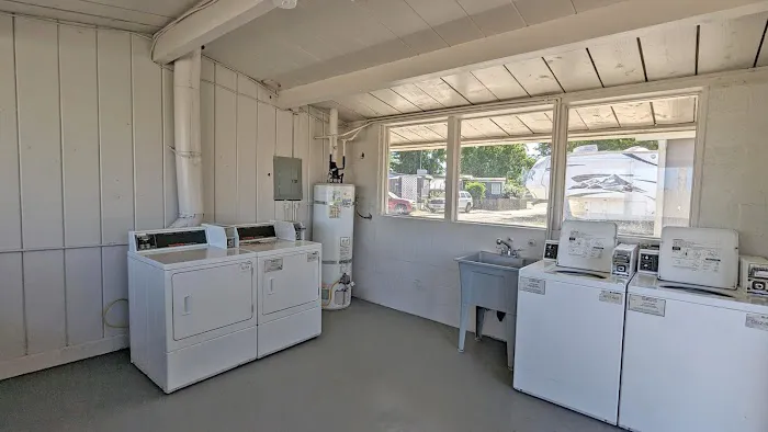 Oroville Mobile Home Park Picture 10