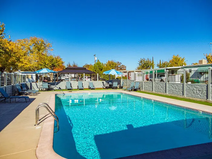 Lake Vista 55+ Manufactured Home Community Picture 2
