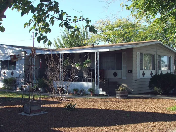 Black Butte Mobile Home Park Picture 2