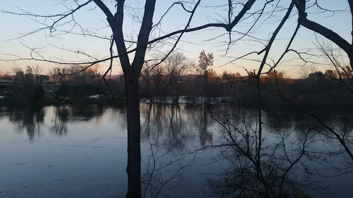 Golden Feather Mobile Home Park Picture 4