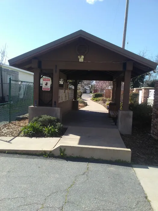 Golden Feather Mobile Home Park Picture 9