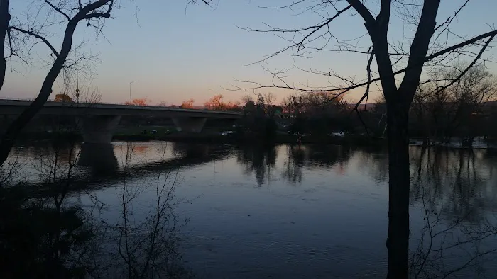 River One RV Park Picture 7