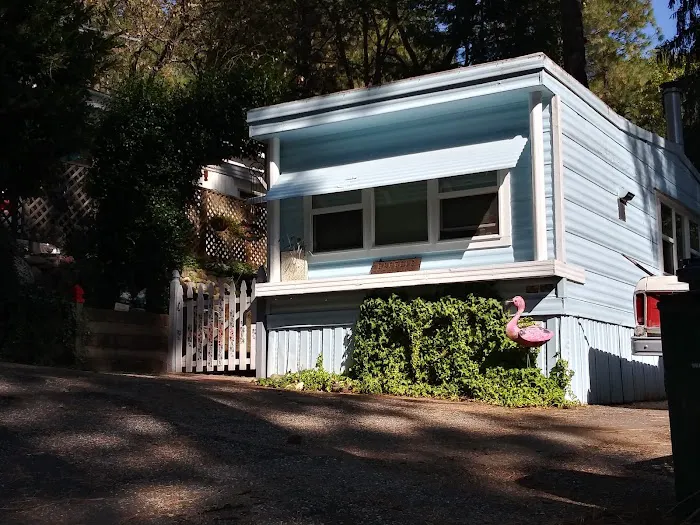 Grass Valley Mobile Home Village Picture 3