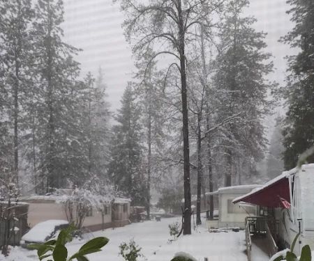 Mountain Air Mobile Park & RV