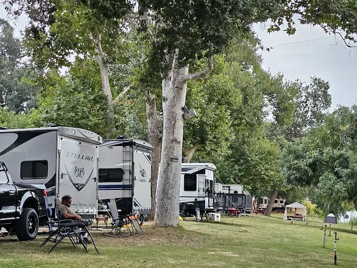 Woodson Bridge RV Park Picture 2