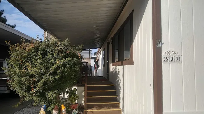 Kentwood Mobile Estates Picture 3