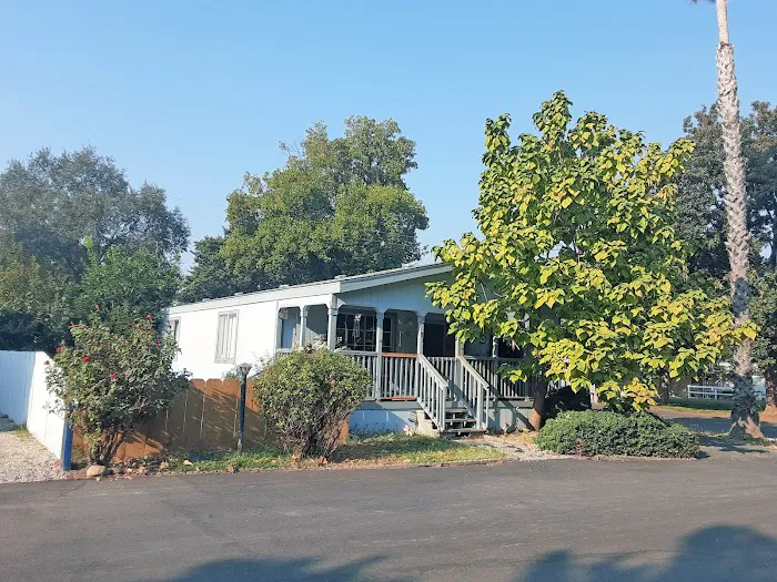 Chico Mobile Home Park Picture 2