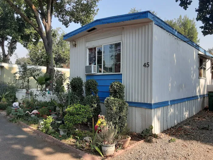 Chico Mobile Home Park Picture 8