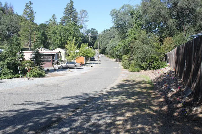 Blackberry Meadows Mobile Home Park Picture 7
